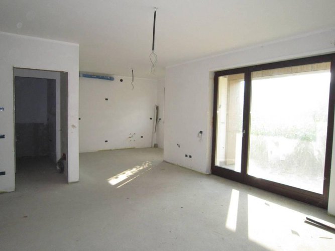 ALZANO NUOVO TRILOCALE CON 150 MQ DI GIARDINO PRIVATO Alzano Lombardo