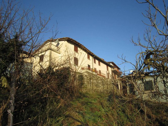 NEMBRO PORZIONE DI CASA CON 350 MQ DI GIARDINO