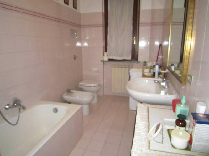 ALZANO TRILOCALE DI 85 MQ Alzano Lombardo