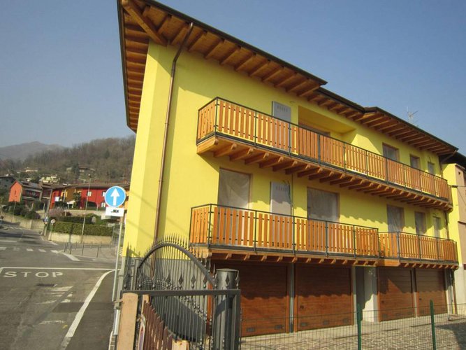 NEMBRO TRILOCALE Nembro