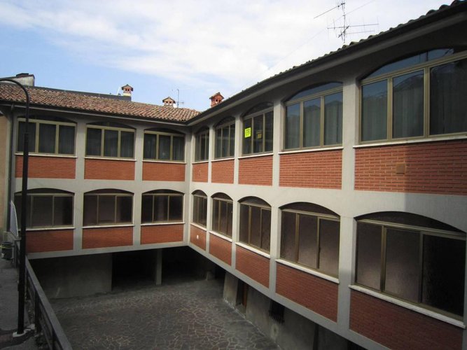 PRADALUNGA PENTALOCALE DI 155 MQ Pradalunga