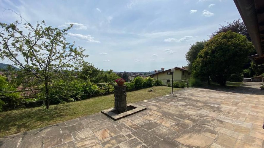 ALZANO CASA COLONICA Alzano Lombardo