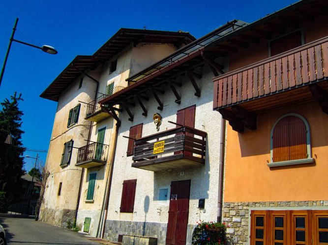 SELVINO PORZIONE DI CASA