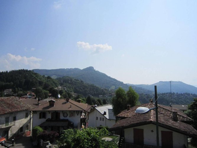 SELVINO PORZIONE DI CASA Selvino