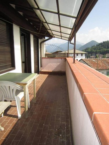 SELVINO PORZIONE DI CASA Selvino