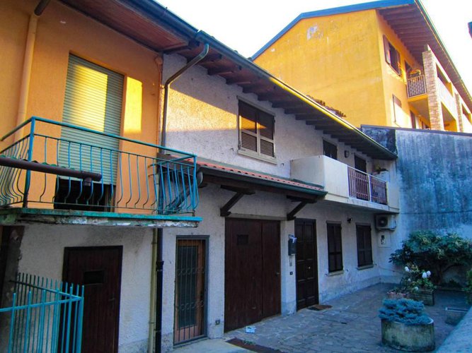 NEMBRO PORZIONE DI CASA Nembro