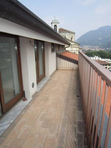 NEMBRO MANSARDA RISTRUTTURATA Nembro