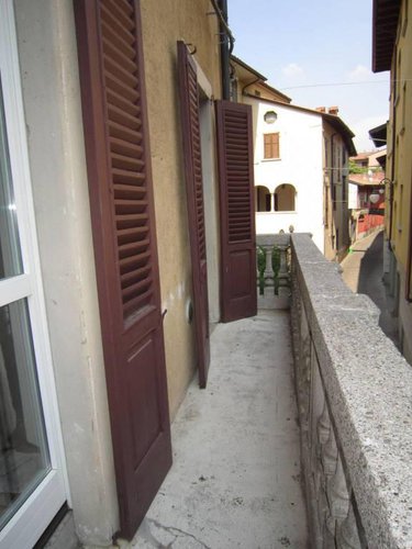 ALZANO QUADRILOCALE IN PICCOLA CORTE Alzano Lombardo