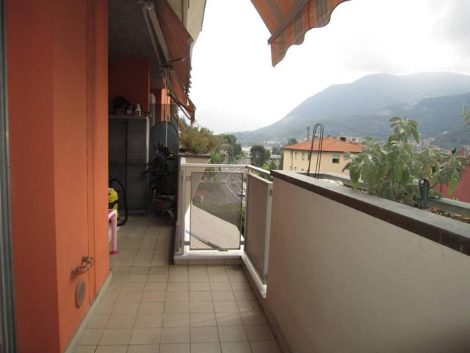 NEMBRO QUADRILOCALE CON DOPPI SERVIZI Nembro