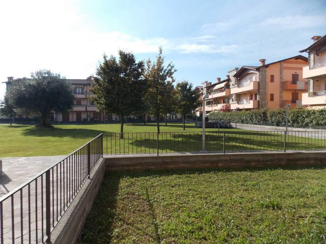 QUADRILOCALE CON GIARDINO A PALAZZOLO SULL'OGLIO Palazzolo sull'oglio