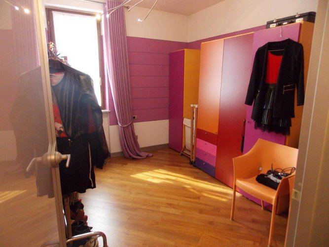 SIGNORILE TRILOCALE Cologne