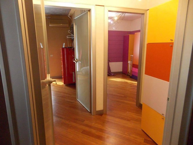 SIGNORILE TRILOCALE Cologne