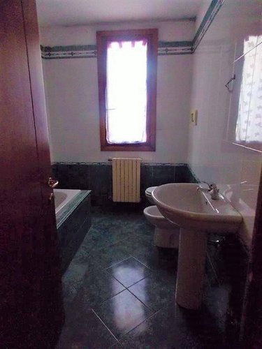 BILOCALE AL PIANO TERRA CON CANTINA E BOX AUTO Pontoglio