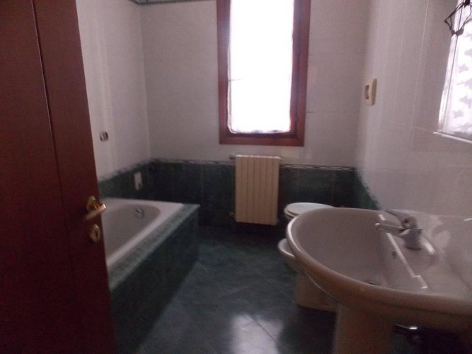 BILOCALE AL PIANO TERRA CON CANTINA E BOX AUTO Pontoglio