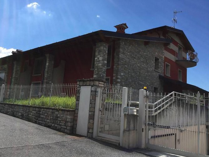 Villa a Schiera Capriolo