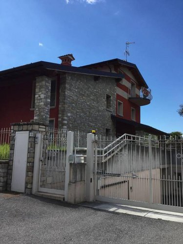 Villa a Schiera Capriolo