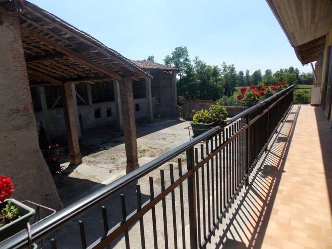 INCREDIBILE !!!! AGRICOLTORI, AMANTI DELLA VITA IN CAMPA Pontoglio