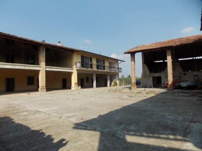 INCREDIBILE !!!! AGRICOLTORI, AMANTI DELLA VITA IN CAMPA Pontoglio