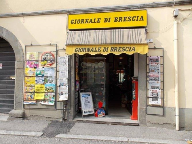 VENDO ATTIVITA' EDICOLA PALAZZOLO S/O Palazzolo sull'oglio