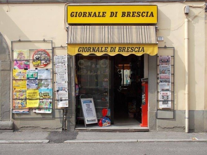 VENDO ATTIVITA' EDICOLA PALAZZOLO S/O Palazzolo sull'oglio