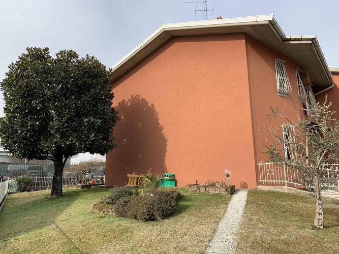 Villa a Schiera Chiari