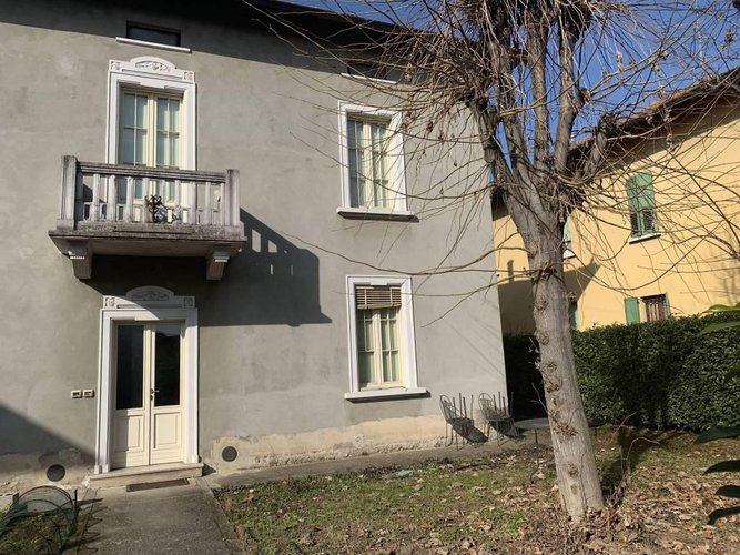 VILLA SINGOLA IN CENTRO PAESE Pontoglio