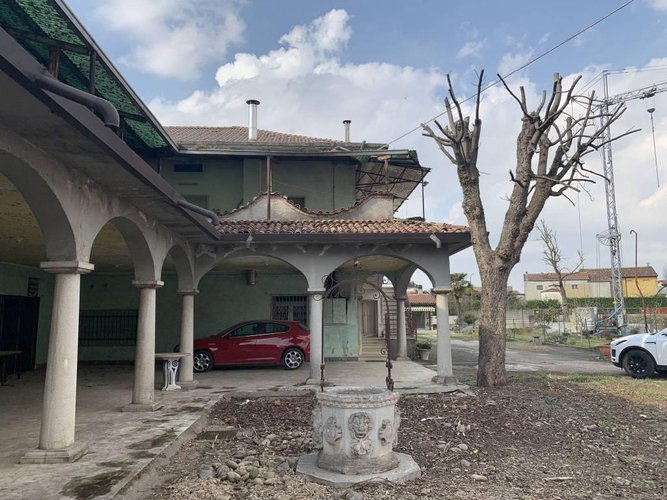 VILLINO IN ROCCAFRANCA Roccafranca