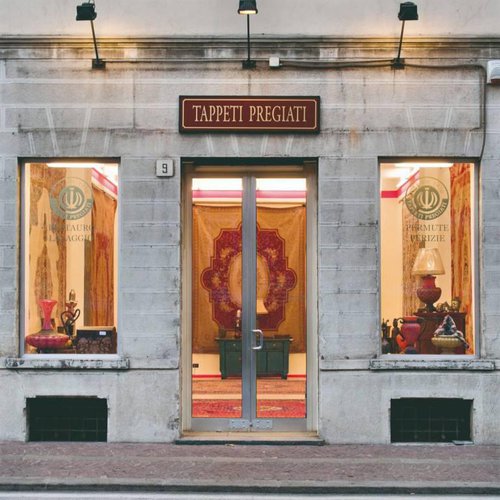 NEGOZIO IN VENDITA NEL CENTRO DI CHIARI