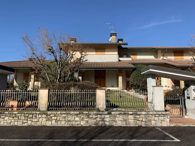 VERA VILLA SINGOLA DA SOGNO!!! Chiari