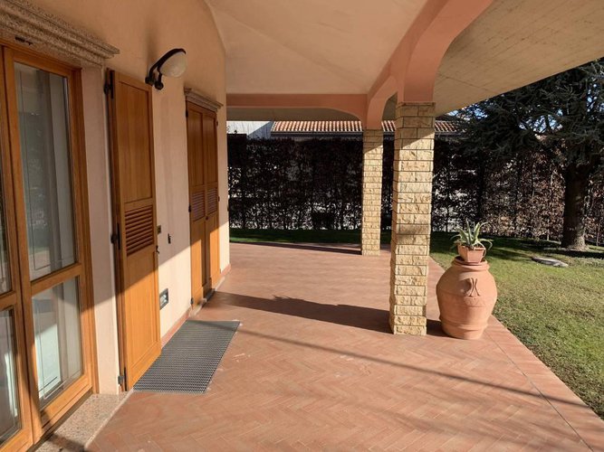 VERA VILLA SINGOLA DA SOGNO!!! Chiari