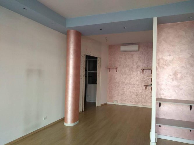 AFFITTASI NEGOZIO/UFFICIO COME NUOVO