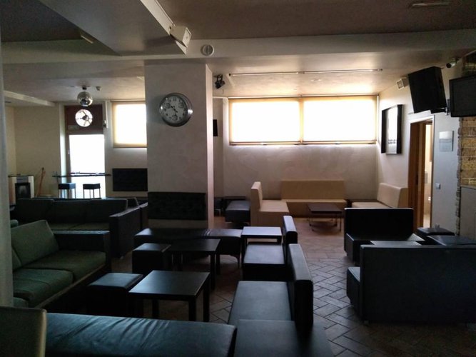 PUB-BAR-DISCO Chiari