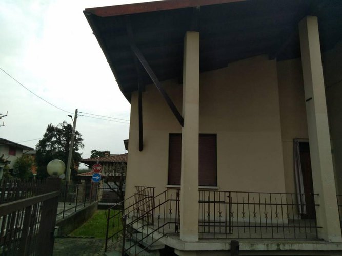 VILLA SINGOLA SU LOTTO DI 500 MQ Pontoglio
