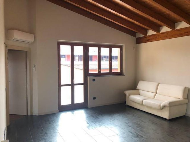 Attico Cividate al Piano