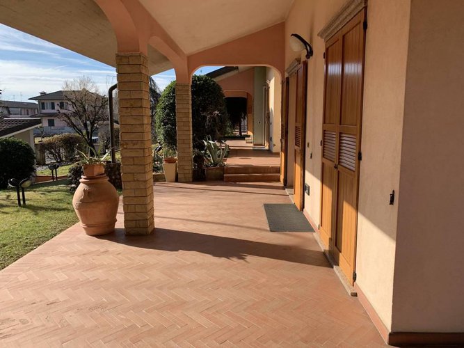 VILLA BIFAMILIARE SU DUE PIANI A PONTOGLIO