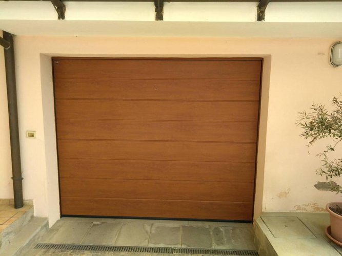 Splendida occasione per gli amanti della Franciacorta Cologne