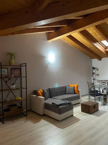 APPARTAMENTO ARREDATO CON TRAVI A VISTA!! OTTIMO PREZZO!! Capriolo