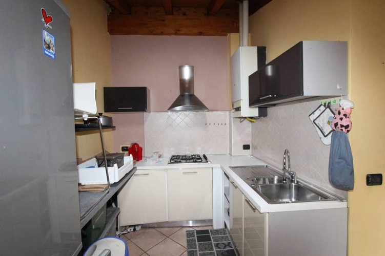 APPARTAMENTO ARREDATO CON TRAVI A VISTA!! OTTIMO PREZZO!! Paratico