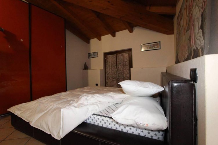 APPARTAMENTO ARREDATO CON TRAVI A VISTA!! OTTIMO PREZZO!! Paratico