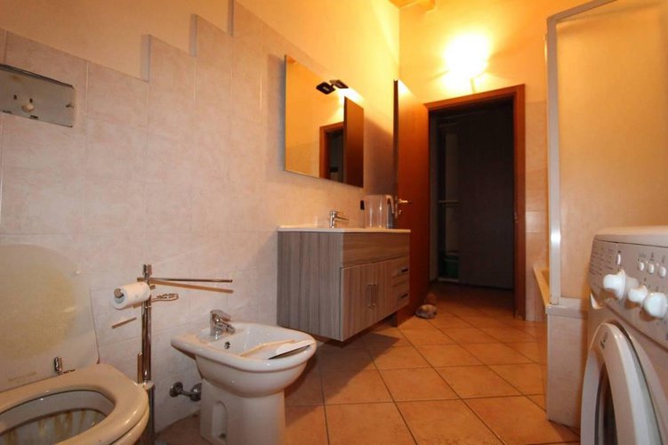 APPARTAMENTO ARREDATO CON TRAVI A VISTA!! OTTIMO PREZZO!! Paratico