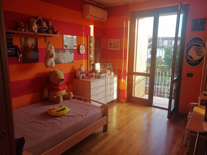 STUPENDA VILLA BIFAMILIARE TENUTA IN OTTIMA CONDIZIONI Ghisalba