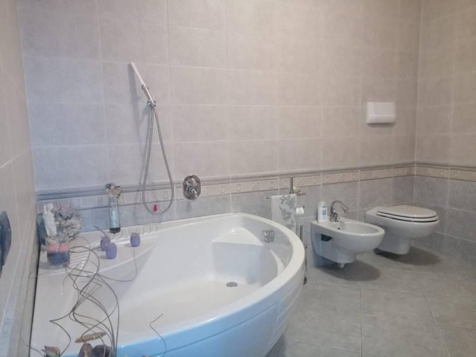 STUPENDA VILLA BIFAMILIARE TENUTA IN OTTIMA CONDIZIONI Ghisalba