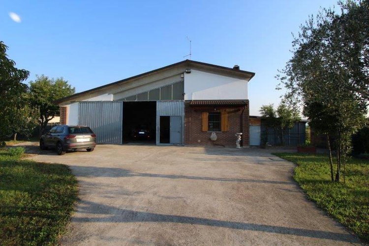 CAPANNONE AGRICOLO Mornico al Serio