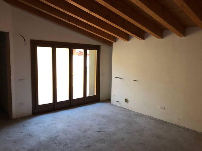 MANSARDA DA ULTIMARE CON DOPPIO BOX Palazzolo sull'oglio