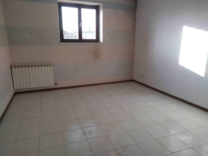 TRILOCALE IN CENTRO A CHIARI Chiari