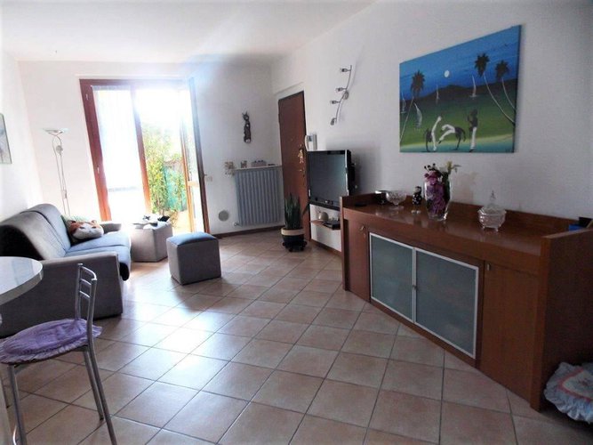 PALOSCO, TRILOCALE AL PIANO TERRA CON GIARDINETTO ESCLUSI Palazzolo sull'oglio