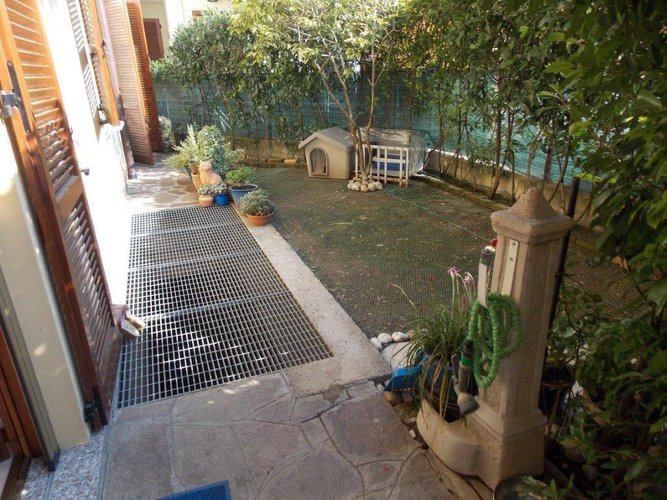 PALOSCO, TRILOCALE AL PIANO TERRA CON GIARDINETTO ESCLUSI Palazzolo sull'oglio