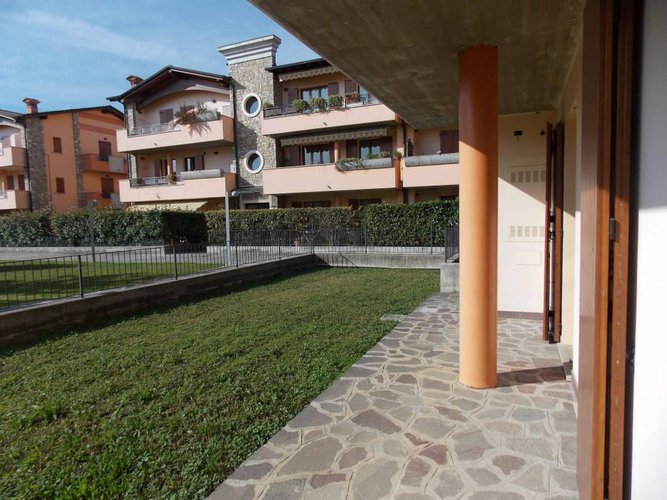 QUADRILOCALE CON GIARDINO A PALAZZOLO SULL'OGLIO