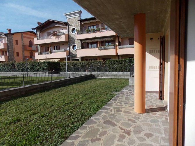 QUADRILOCALE CON GIARDINO A PALAZZOLO SULL'OGLIO