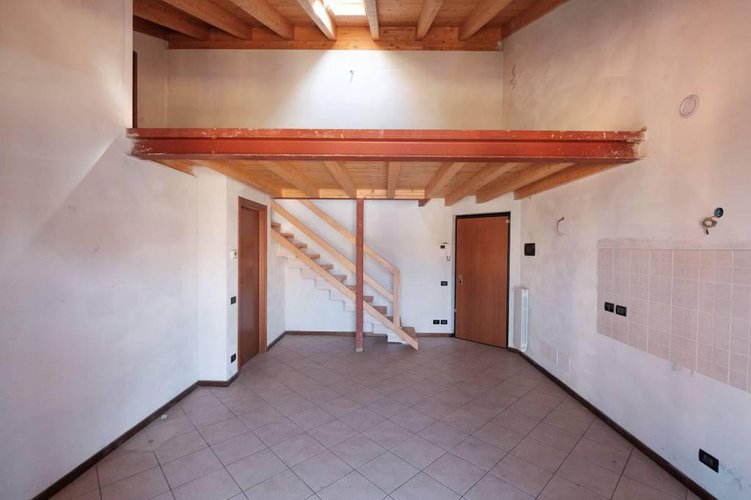 NUOVI APPARTAMENTI CON SOPPALCO, BALCONI, CANTINA E POSS. BO